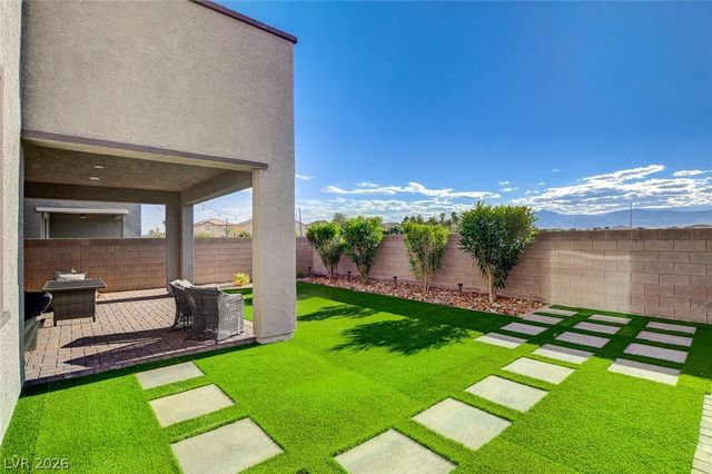 7069 Range Valley Street, North Las Vegas, NV 89084
