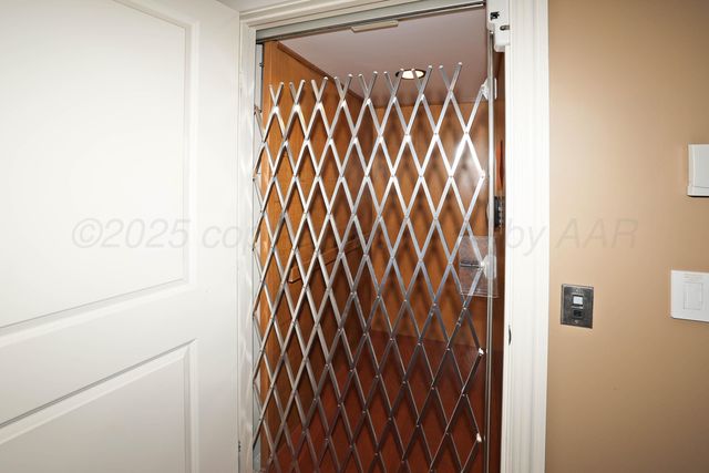 2223 S Ong Street, Amarillo, TX 79109