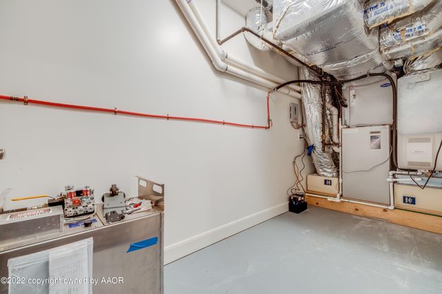 2223 S Ong Street, Amarillo, TX 79109