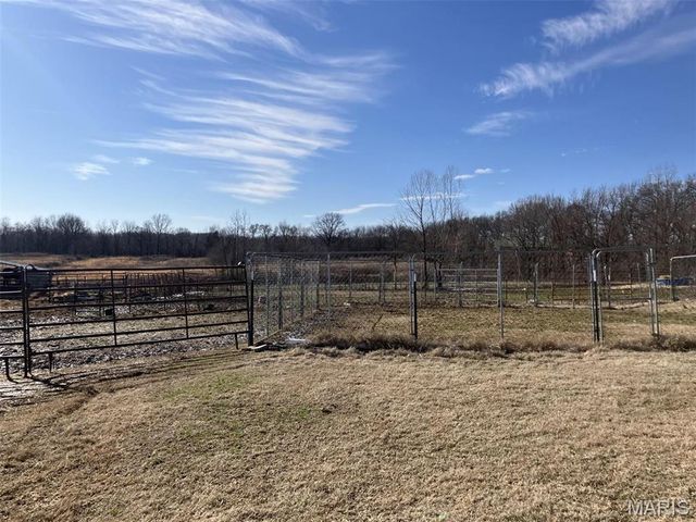 21205 CO. RD. 249, Bloomfield, MO 63825