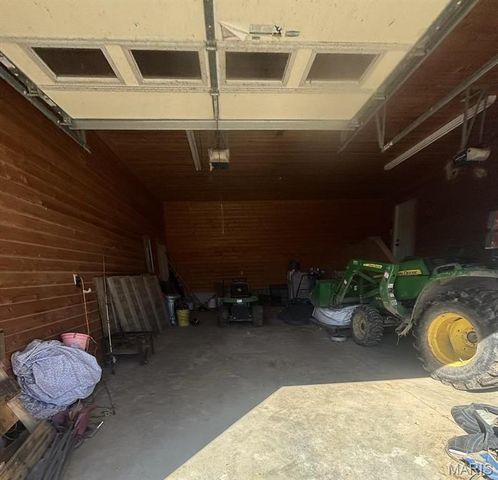 21205 CO. RD. 249, Bloomfield, MO 63825