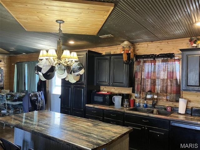 21205 CO. RD. 249, Bloomfield, MO 63825