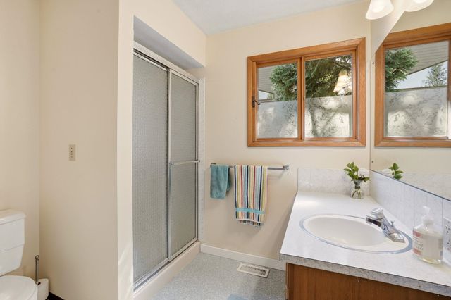 407 W 29th Ave, Spokane, WA 99203