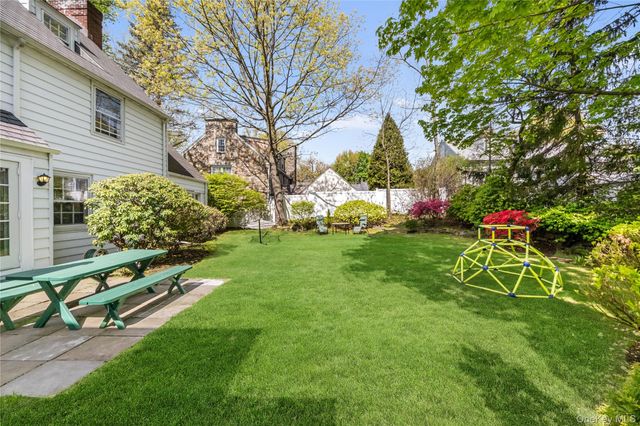 3 Forest Lane, Scarsdale, NY 10583