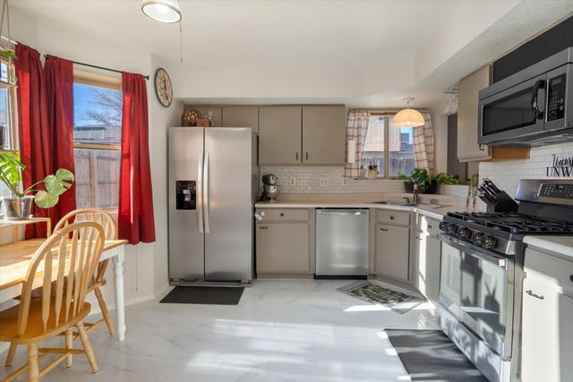 1379 Fireweed Drive NE, Rio Rancho, NM 87144