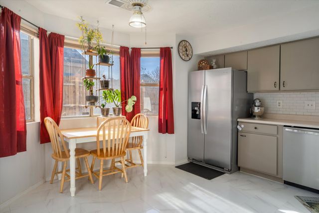 1379 Fireweed Drive NE, Rio Rancho, NM 87144