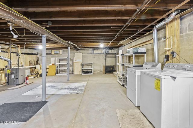 164 Cranes Hollow Road, Amsterdam, NY 12010