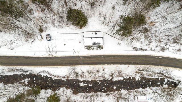 164 Cranes Hollow Road, Amsterdam, NY 12010