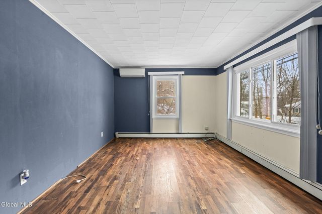 164 Cranes Hollow Road, Amsterdam, NY 12010