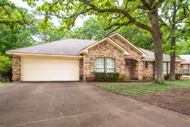 6202 Sandybrook Drive, Arlington, TX 76001