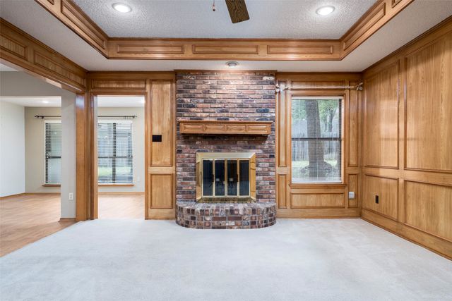 6202 Sandybrook Drive, Arlington, TX 76001