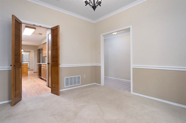 6202 Sandybrook Drive, Arlington, TX 76001