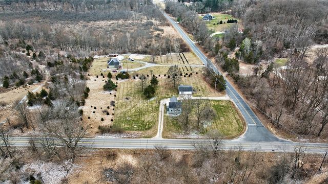 2001 Jefferson Road, Clarklake, MI 49234