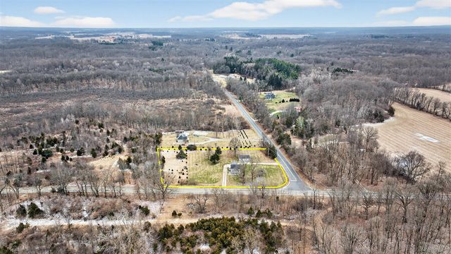 2001 Jefferson Road, Clarklake, MI 49234