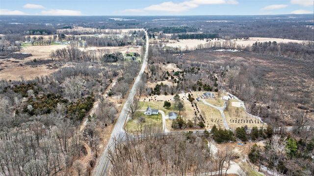 2001 Jefferson Road, Clarklake, MI 49234