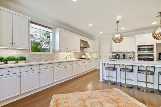 111 Bumblebee, Irvine, CA 92618