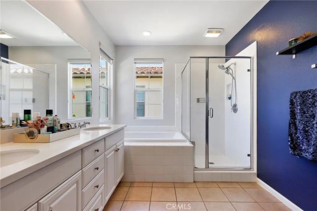 111 Bumblebee, Irvine, CA 92618