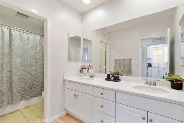 111 Bumblebee, Irvine, CA 92618