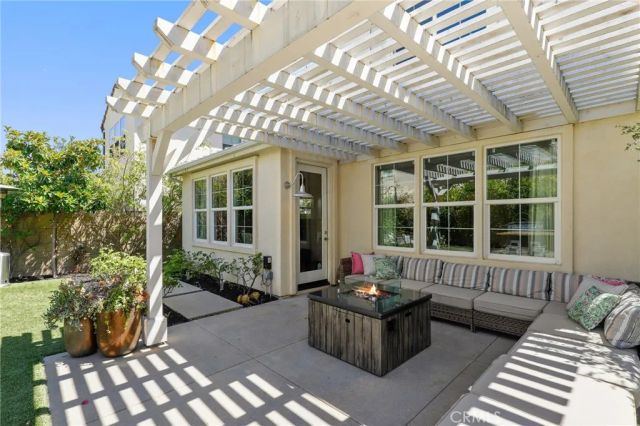 111 Bumblebee, Irvine, CA 92618
