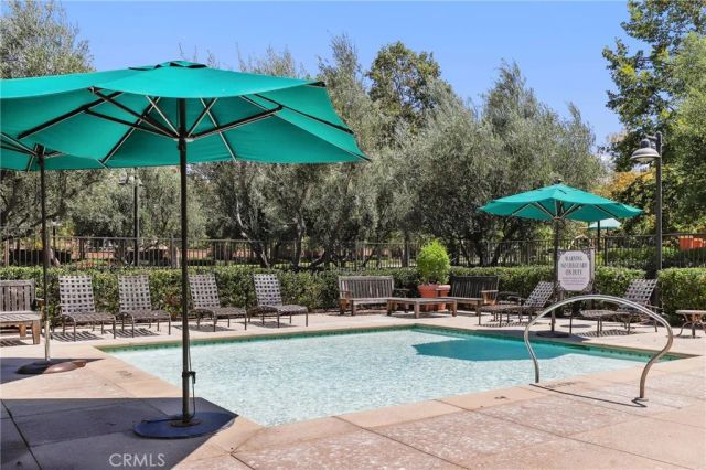 111 Bumblebee, Irvine, CA 92618