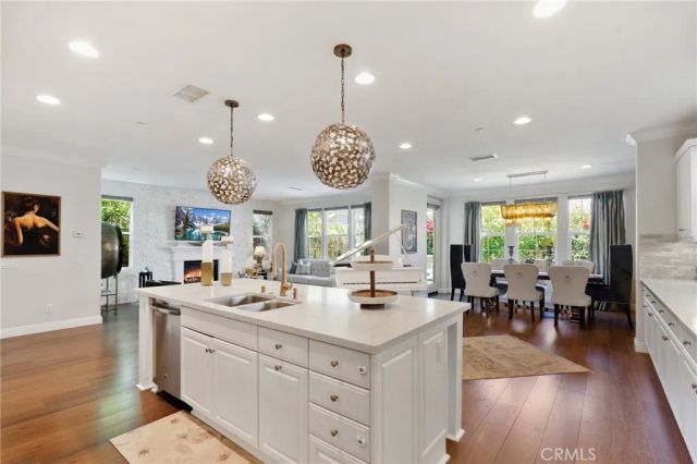 111 Bumblebee, Irvine, CA 92618