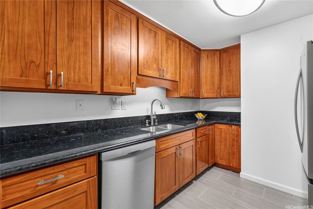 1610 Kanunu Street 1104, Honolulu, HI 96814