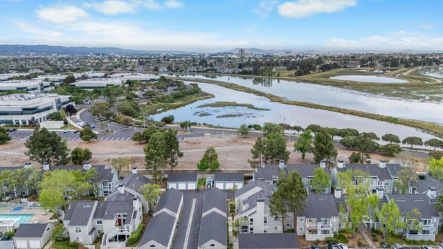 849 Portwalk Place, Redwood City, CA 94065