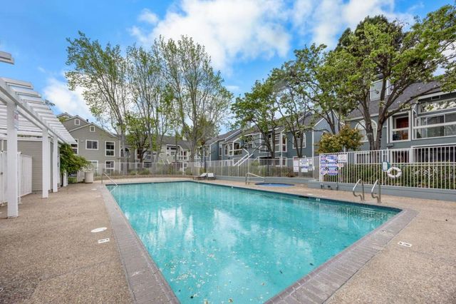 849 Portwalk Place, Redwood City, CA 94065