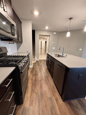 7219 Elmo Court, Hugo, MN 55038