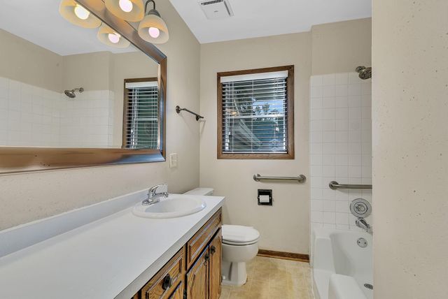 114 22nd Avenue N, Saint Cloud, MN 56303