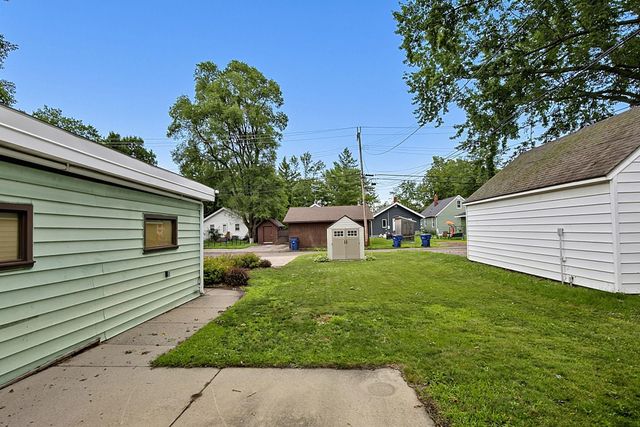 114 22nd Avenue N, Saint Cloud, MN 56303