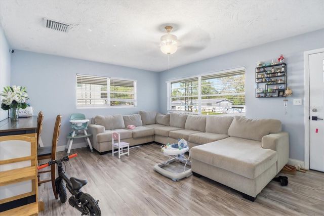 56 S COLUMBUS STREET, Beverly Hills, FL 34465