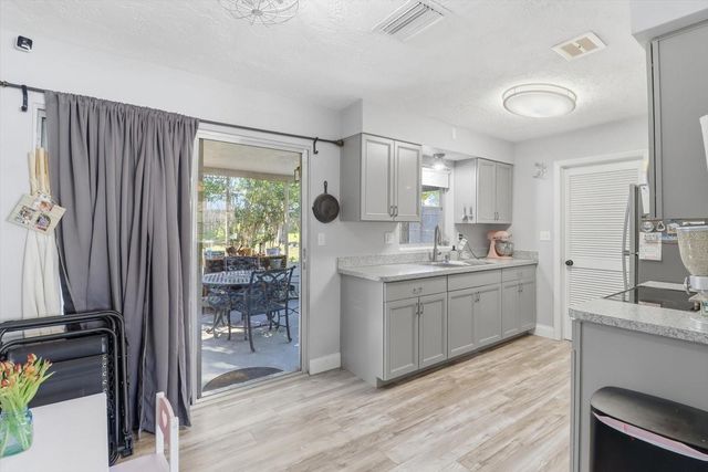 56 S COLUMBUS STREET, Beverly Hills, FL 34465