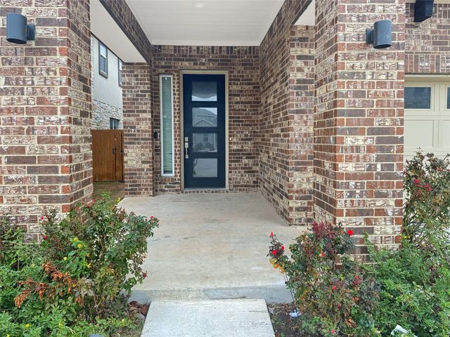 1304 Westborough LN, Leander, TX 78641