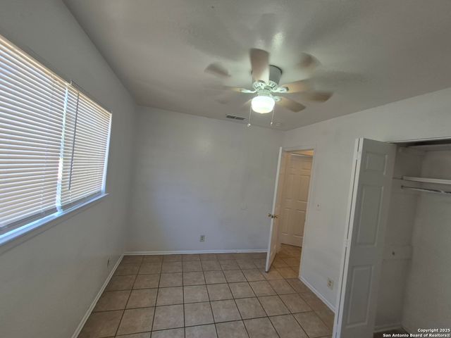 7319 Glen Cross, San Antonio, TX 78239