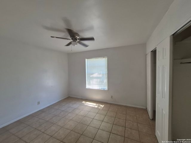 7319 Glen Cross, San Antonio, TX 78239