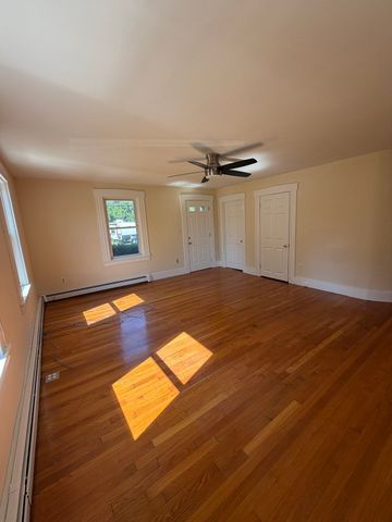 13 Populatic Street A, Medway, MA 02053