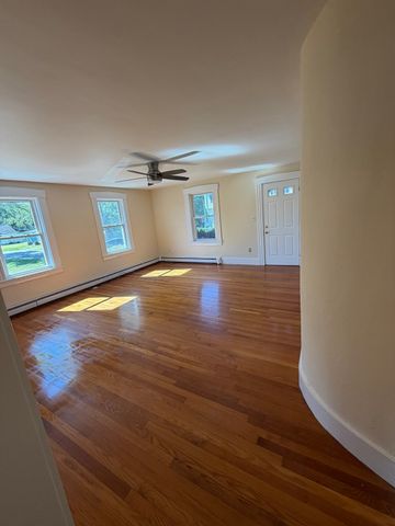 13 Populatic Street A, Medway, MA 02053