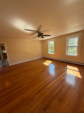 13 Populatic Street A, Medway, MA 02053