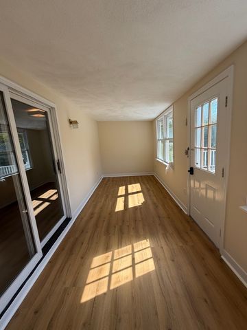 13 Populatic Street A, Medway, MA 02053