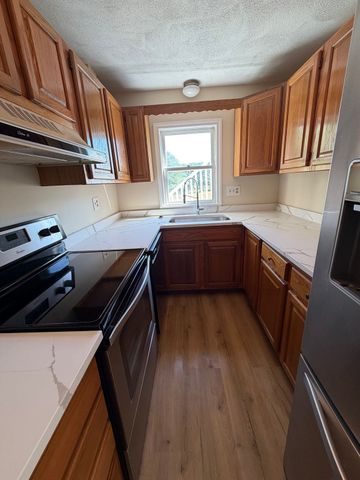 13 Populatic Street A, Medway, MA 02053