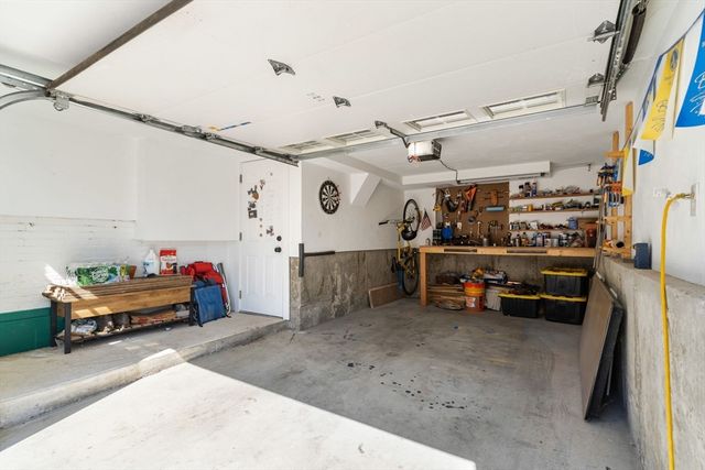 8 Osborne 1, Salem, MA 01970