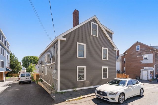 8 Osborne 1, Salem, MA 01970