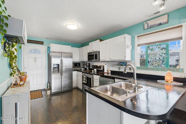 819 S Topsail Drive, Holly Ridge, NC 28445