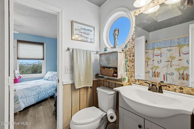 819 S Topsail Drive, Holly Ridge, NC 28445