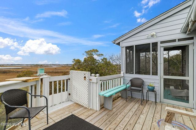 819 S Topsail Drive, Holly Ridge, NC 28445