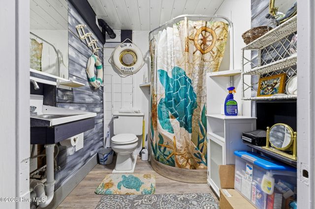 819 S Topsail Drive, Holly Ridge, NC 28445