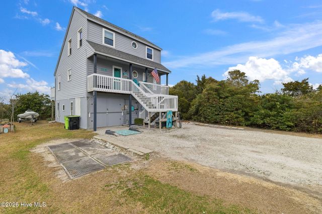 819 S Topsail Drive, Holly Ridge, NC 28445