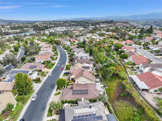 28562 Silverton, Laguna Niguel, CA 92677