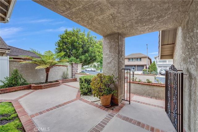 28562 Silverton, Laguna Niguel, CA 92677